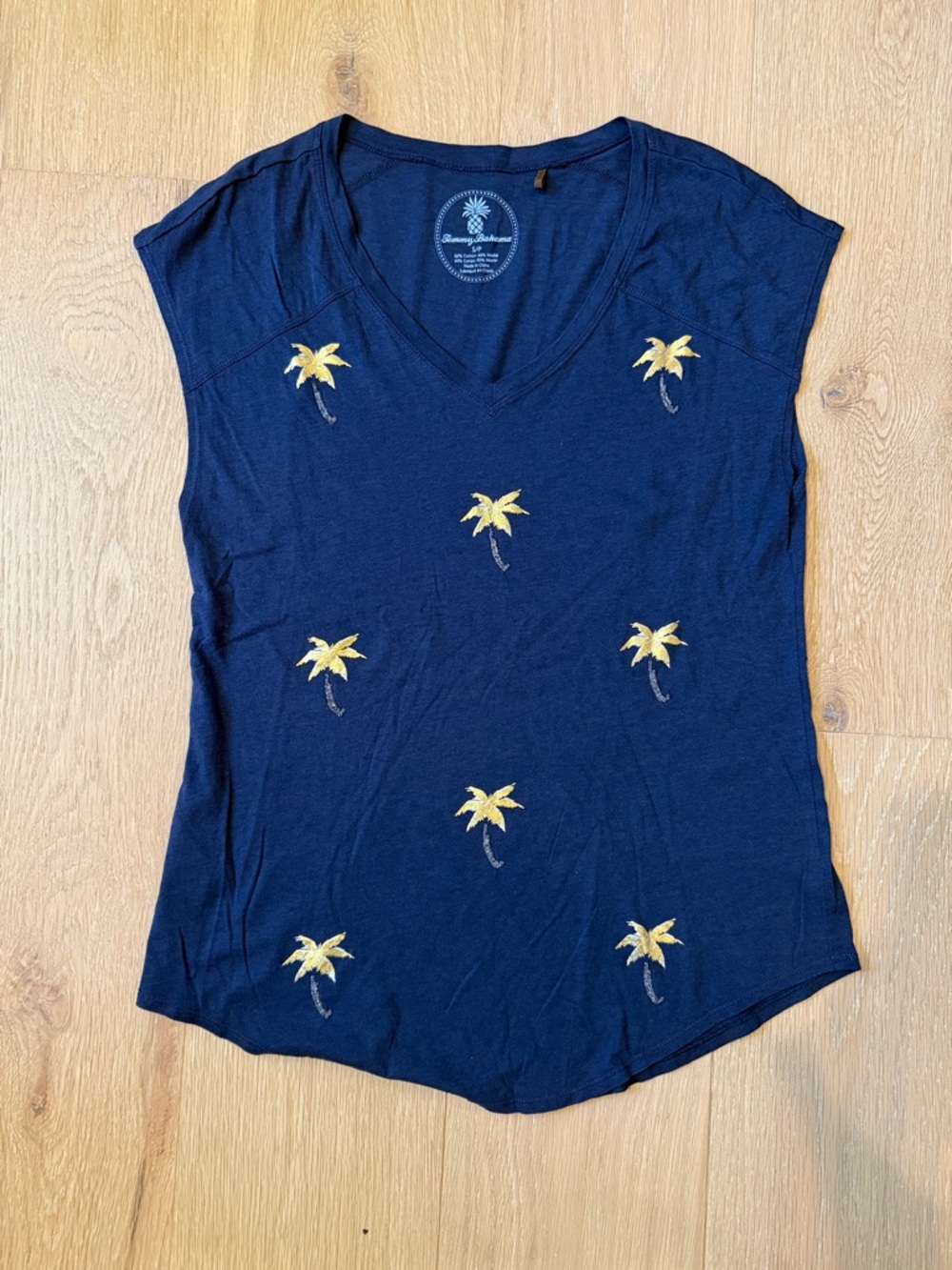 Tommy Bahama Navy V-Neck Women’s Tee with Gold Palm Tree Accents size S